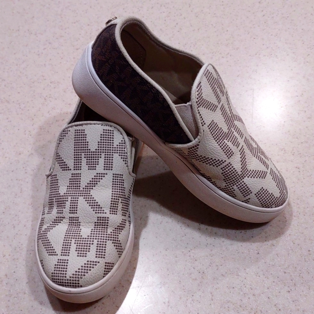 Michael Kors Little Girl's Jem Castro Logo Print Slip-on Shoes Size 11 GUC - Picture 3 of 14